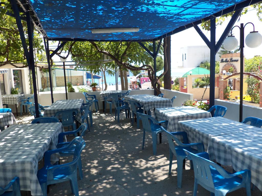 דירות Paralia Agias Foteinis To Kamari מראה חיצוני תמונה